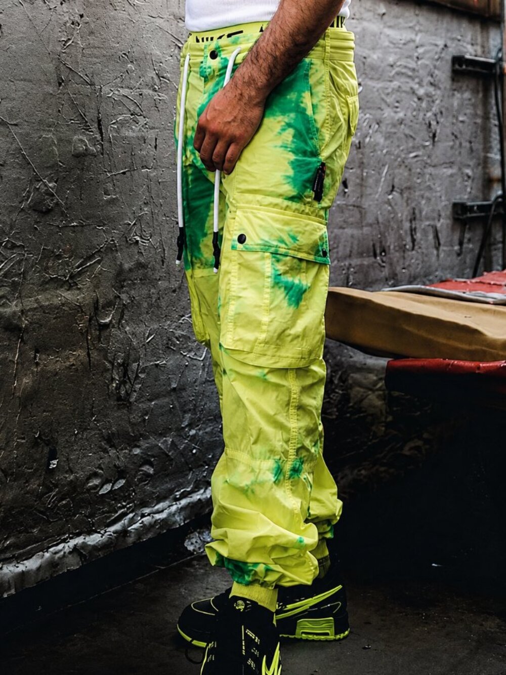 Palm Angels - Mens Nylon Cargo Pants Camo TieDye Neon Green